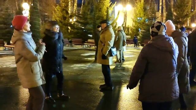 Наташка Танцы в парке Горького Харьков Январь 2022 смотреть онлайн