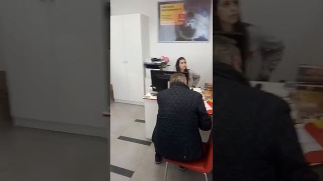 Дом.ру недает снимать как они обманывают клиентов. смотреть онлайн