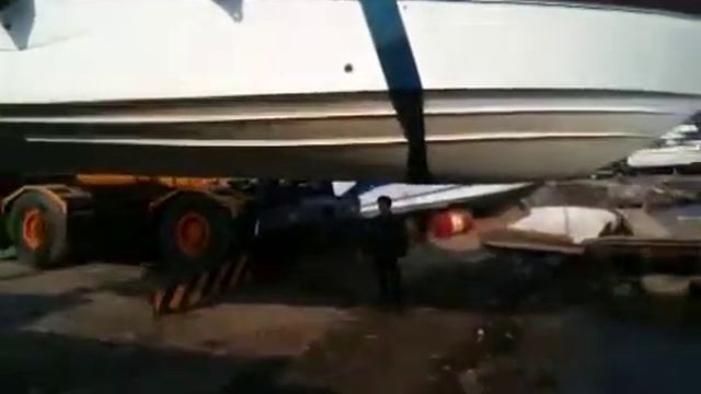 Поднимаем катер смотреть онлайн