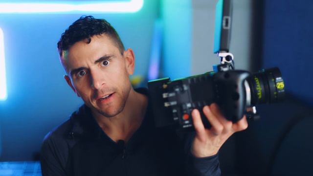 RED V-Raptor [X]: Should You Upgrade? смотреть онлайн