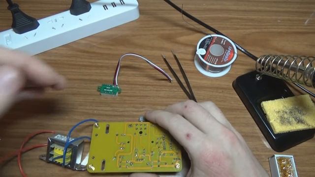 КИТ НАБОР.БЛОК ПИТАНИЯ НА 12В.АЛИЭКСПРЕСС смотреть онлайн