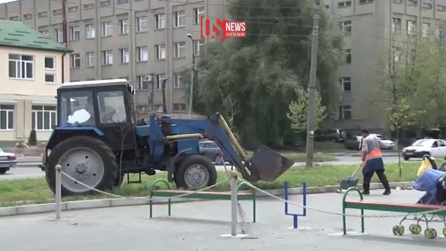 Детскую площадку на БАМе засыпали мусором смотреть онлайн