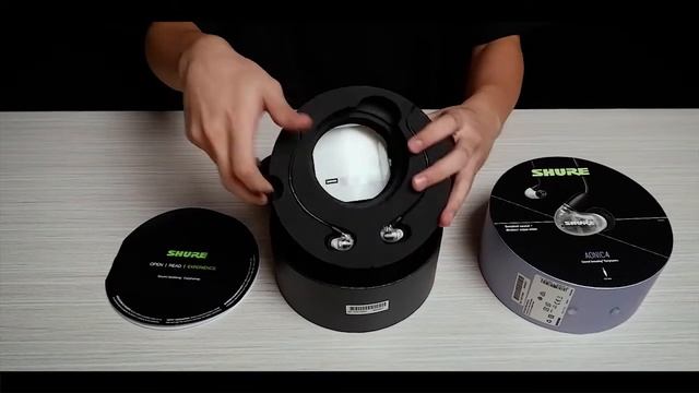 Unboxing Shure AONIC 4 Sound Isolating Earphones смотреть онлайн