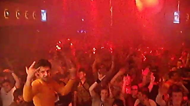 Serge Que closing for Pete Tong @ Godskitchen2 смотреть онлайн
