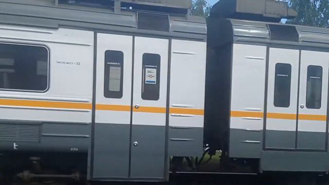 Электропоезд ЭД4М-0455"ЦППК-Фирменный" «Спутник» до Железнодорожного. смотреть онлайн