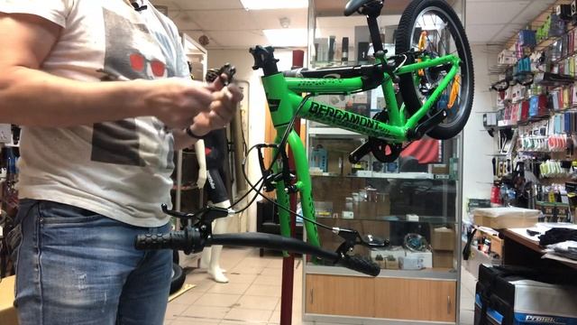 Велосипед детский Bergamont Bergamonster 20 Boy (2019) - Распаковка, Сборка, Обзор смотреть онлайн