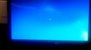 Как зайти в bios на lenovo b590 и вибрать загрузку с флеши и начать установку Windows