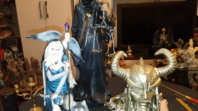 ДАРЫ. ДАРЫ. ДАРЫ... ВЕДЬМИНА ИЗБА ● ИНГА ХОСРОЕВА смотреть онлайн