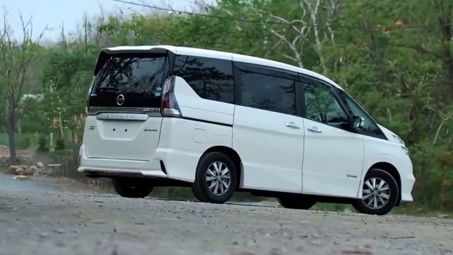 Обзор Nissan Serena Hybrid E-POWER, Стоит ли покупать.