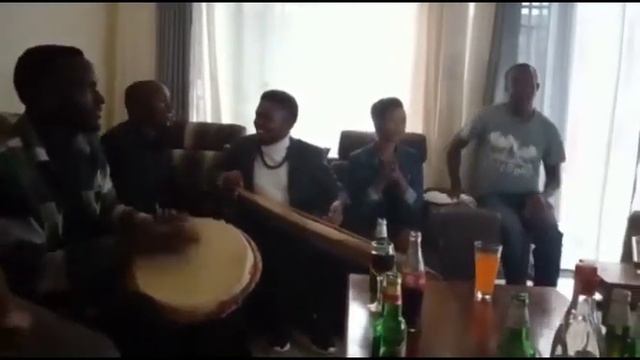 Nkwii, nkwituumiree!!!!( Impunga cyane bitarabaho)!! смотреть онлайн