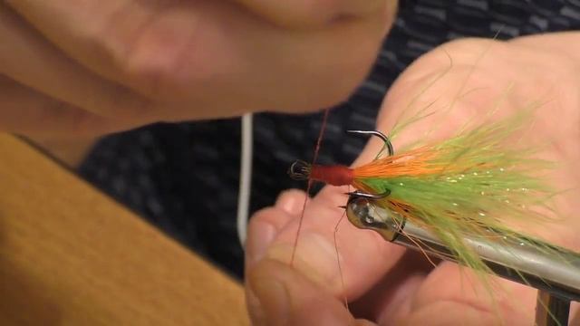 Вяжем мушку на тройник смотреть онлайн