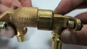 Подделка фитингов Rehau.