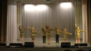 Танцевальный  коллектив "Непоседы" - "Брестская улица"