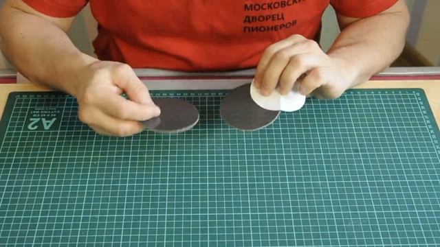 Механическая игрушка-самоделка "Трактор с резиномотором " смотреть онлайн