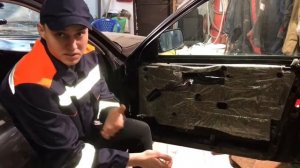 Как снять задние и передние дверные карты ( обшивку дверей) на Ауди 100 ( Audi 100 C4)