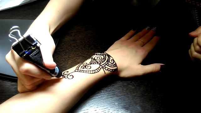 Мехенди на руке (менди)/Mehndi Henna. смотреть онлайн