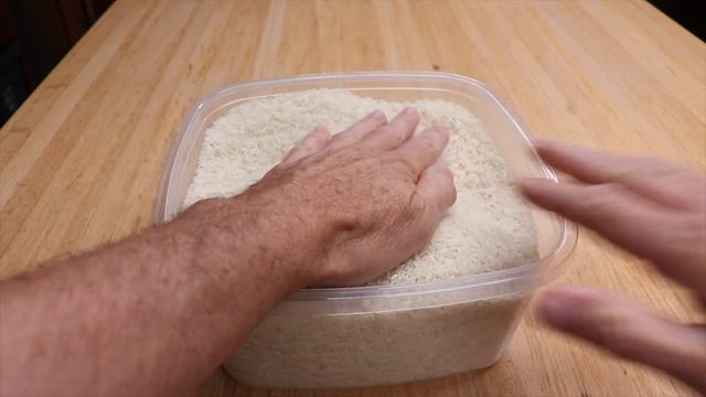 Dry Your Wet Water Damaged Phone ● I Found The Fastest Way ( Rice is the Worst ! ) смотреть онлайн