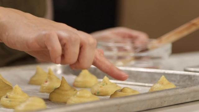 Can This Chef Make Froot Loops Fancy? • Tasty смотреть онлайн