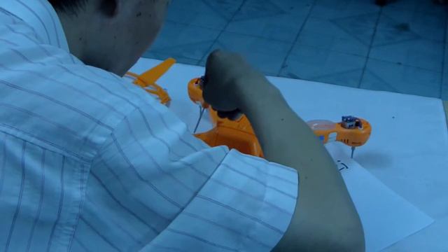 How to Assemble Syma X8W Orange RC helicopter смотреть онлайн