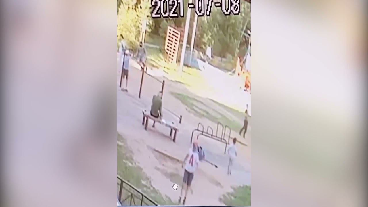 Мужчина украл телефон у ребёнка на детской площадке в Одинцово смотреть онлайн