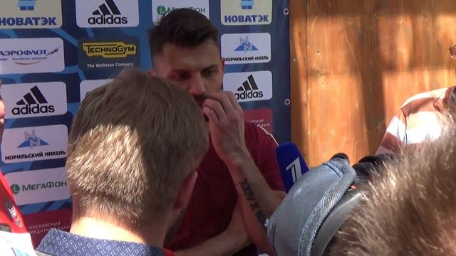 Интервью Юрия Лодыгина после тренировки сборной России в Швейцарии смотреть онлайн