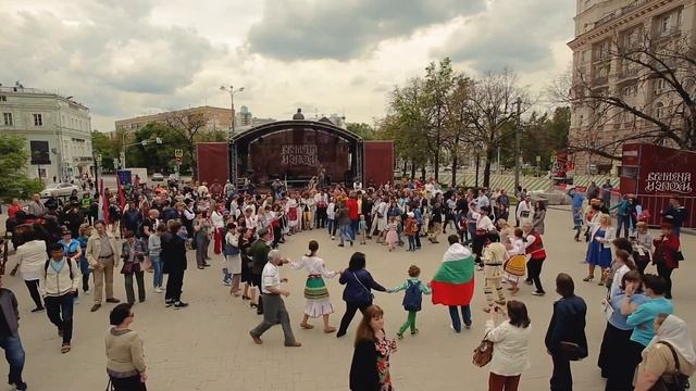 Болгарские танцы Большой хоровод 2017г. Фестиваль "Времена и эпохи" Bulgarian dance смотреть онлайн
