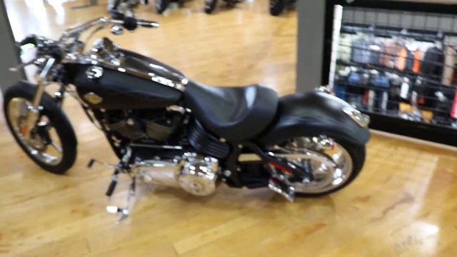 Used Rare Black Denim 2011 Harley-Davidson® Softail Rocker C With ABS & Security FXCWC смотреть онлайн