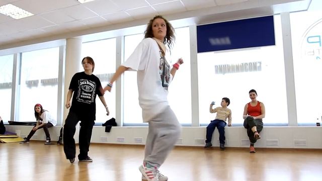 Анна Дымарчук - преподаватель по хип-хопу смотреть онлайн