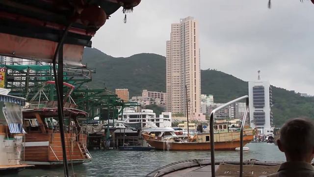 Gong Kong, Гон Конг, Китай (2) Лайнер Diamond Princess смотреть онлайн