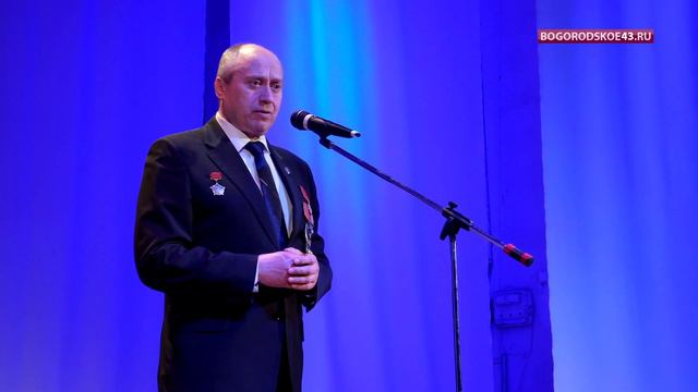 ПРО ВЫСТАВКУ «КИРОВЧАНЕ НА ЗАЩИТЕ СВОЕГО ОТЕЧЕСТВА» смотреть онлайн