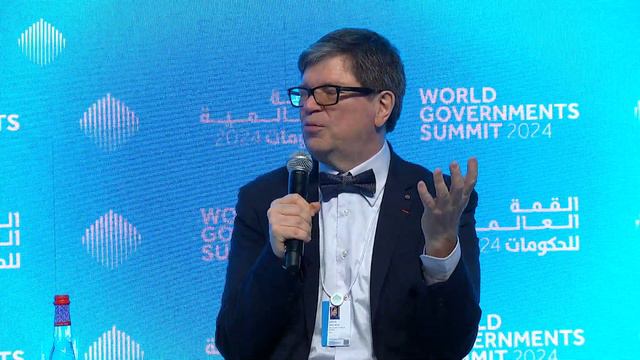 A Conversation with Yann LeCun AI: Lifeline or Landmine? смотреть онлайн