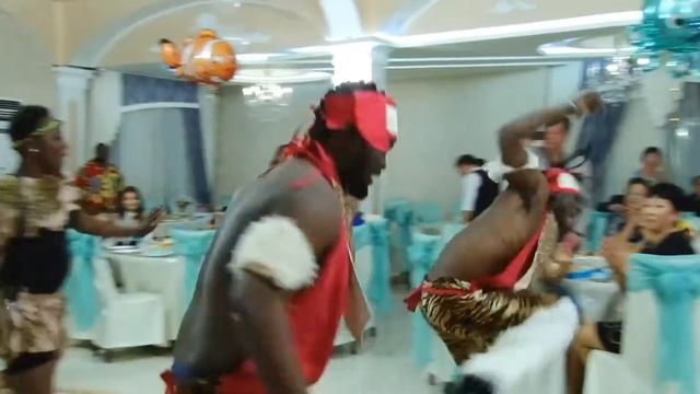 шоу "Джамбо-Джамбо" г. Алматы (танцевальный номер) смотреть онлайн