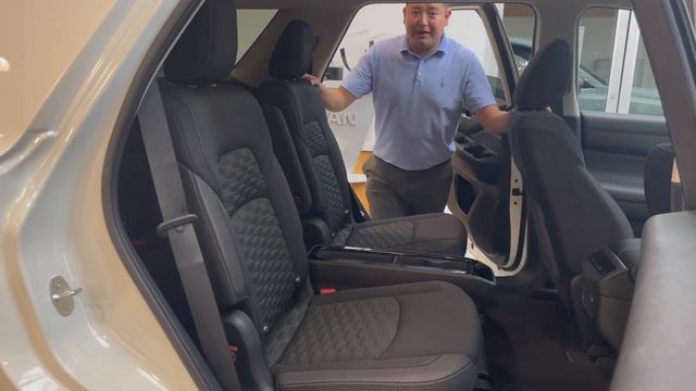 22 Nissan Pathfinder SV 4WD Premium Walkaround смотреть онлайн