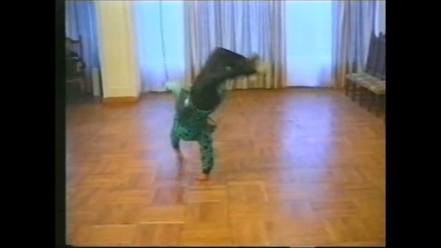 Хитрый танец, дамы приглашают лакцев - брейк лезгинка смотреть онлайн