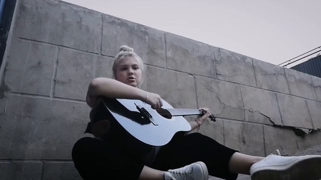 (Lyuda Kotova) cover Lil Peep & XXXTentacion - Falling Down ( на русском) смотреть онлайн