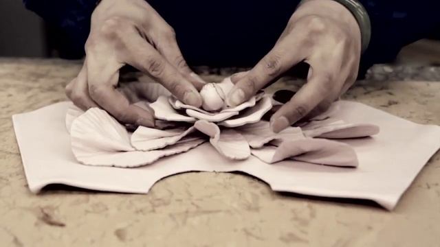 A Journey Into Italian Savoir-Faire: The Art Of Leather смотреть онлайн
