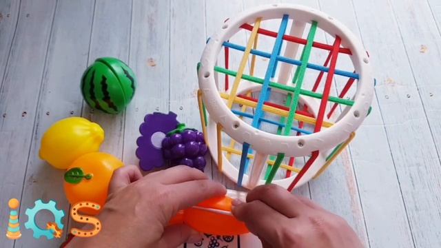 Игрушка-сортер для малышей из разноцветных резиночек - Фрукты и Овощи 3+ смотреть онлайн