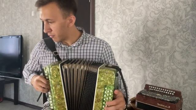 Цельнопланочная Шуйская Гармонь!!! ЛЯ МАЖОР смотреть онлайн