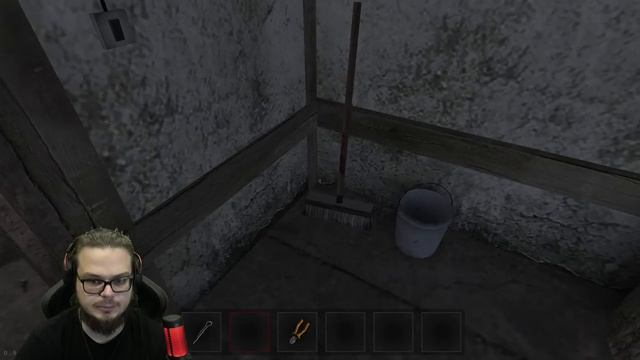 СБЕЖАТЬ ОТ МАНЬЯКА В ДЕРЕВНЕ! ТРЕТИЙ ЭПИЗОД! (METEL HORROR ESCAPE #3) смотреть онлайн