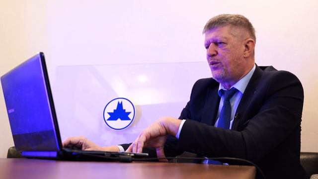 Чат GPT признал ошибку Про боль... теория относительности, большой взрыв, расшир смотреть онлайн