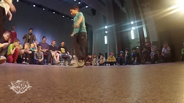 Битва_Школ_vol.6.Kids1x1:battle-AlissaVSSaveliy смотреть онлайн