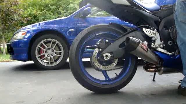 2008 GSXR 600 WITH FULL YOSHIMURA R-55 смотреть онлайн