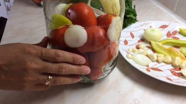 Помидоры на зиму Маринованные Помидоры на зиму Вкусный Рассол для помидор Рецепт смотреть онлайн