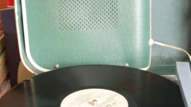 ЭЛЕКТРОФОН МОЛОДЕЖНЫЙ ВОССТАНОВЛЕННЫЙ №1 смотреть онлайн