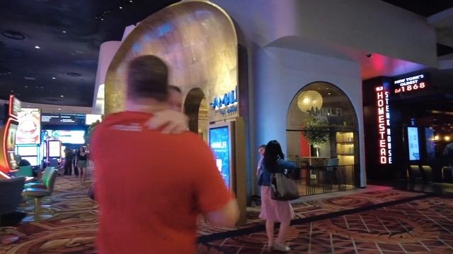 Exploring Caesars Palace Las Vegas!