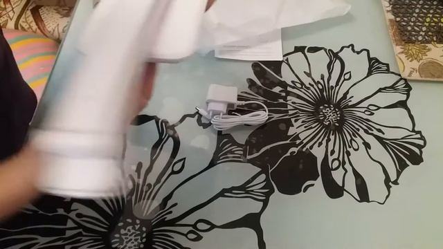Распаковка - Настольная лампа Electro House 10W 2700-6500K 700Lm White из Rozetka. смотреть онлайн