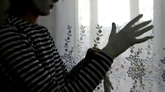 Печальный Клоун Fleur смотреть онлайн