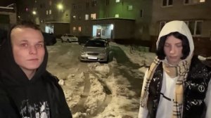 Школьник ВСТРЕЧАЕТСЯ с ДВУМЯ ДЕВУШКАМИ ОДНОВРЕМЕННО! ТАЙНОЕ СТАЛО ЯВНЫМ