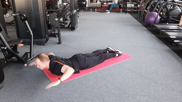 ЛФК упражнение плавание на полу // Вариант гиперэкстензии на полу в домашних условиях смотреть онлайн