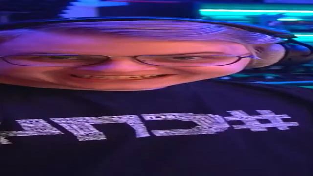 ПЯТЁРКА И ЛИГА КУБИЗМА ОБСУЖДАЮТ МАЙНКОН 2021 (майнкрафт лайв 2021) [нарезка стрима фуга тв] смотреть онлайн